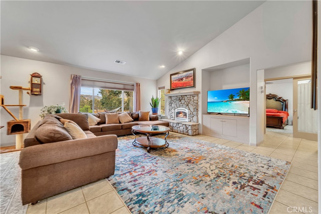 MLS #SR25226309 image #4