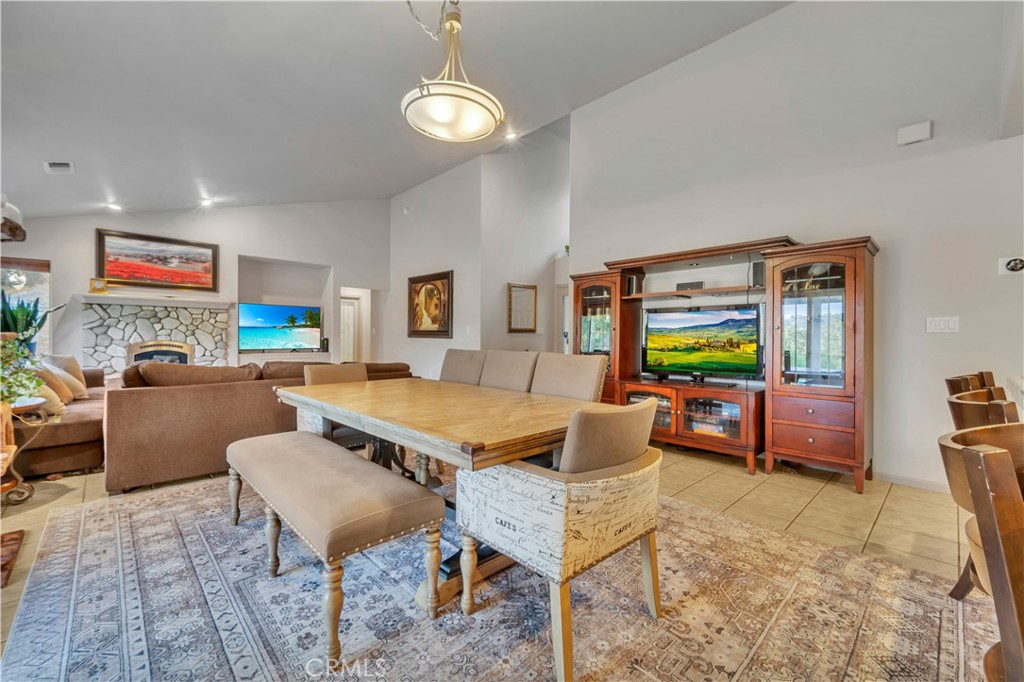 MLS #SR25226309 image #8