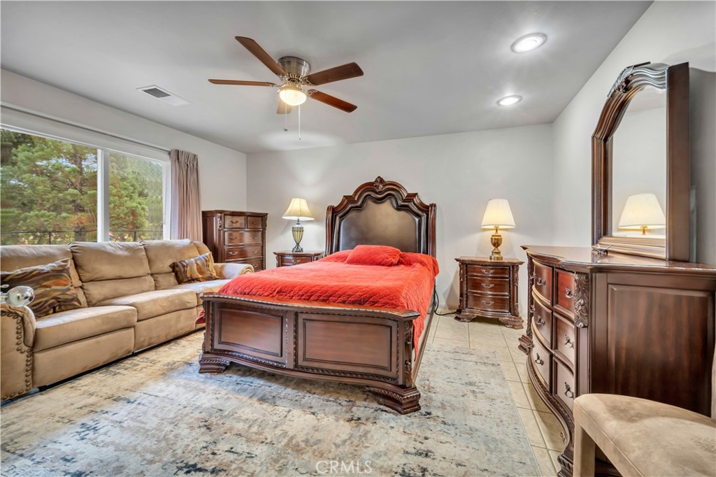 MLS #SR25226309 image #9