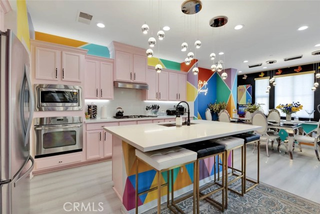 MLS #SR25222552 image #8