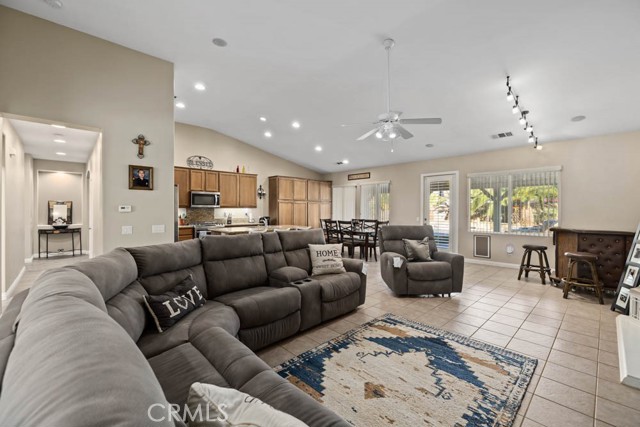 MLS #SR25226992 image #12