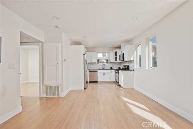 MLS #SR25227434 image #8