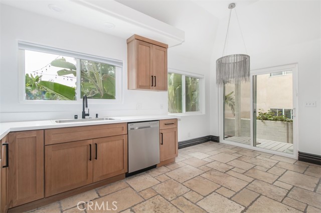 MLS #SR25227783 image #9