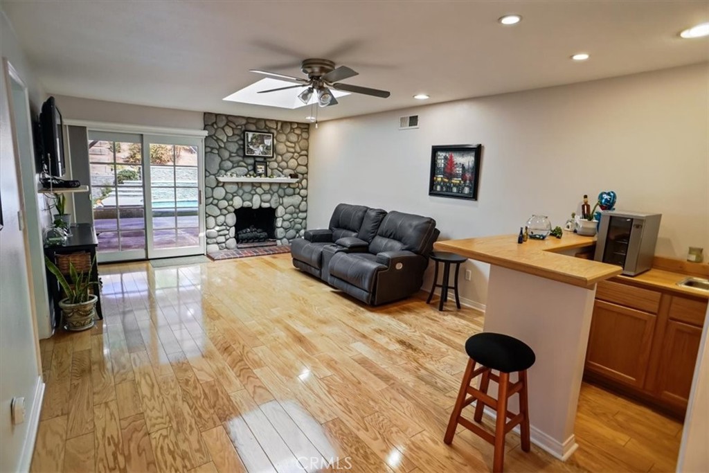 MLS #SR25228015 image #10