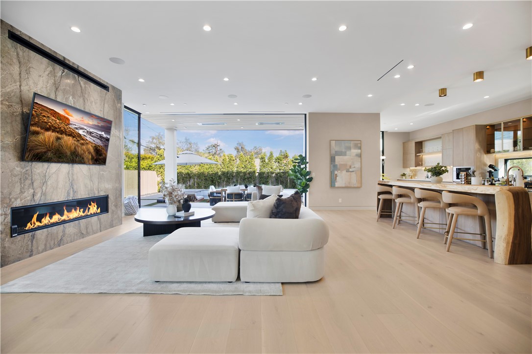 MLS #SR25228083 image #14