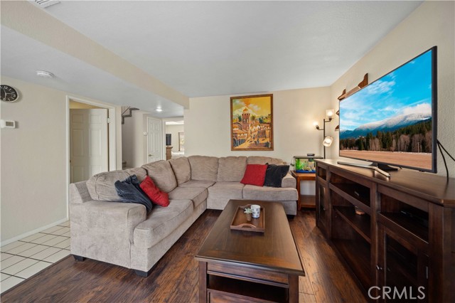 MLS #SR25228185 image #3