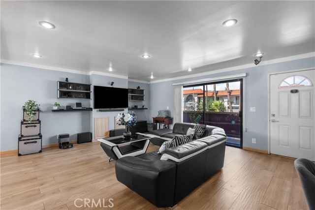 MLS #SR25228201 image #4