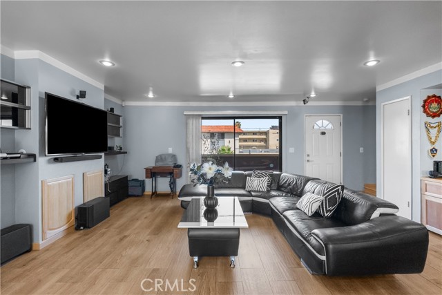 MLS #SR25228201 image #5