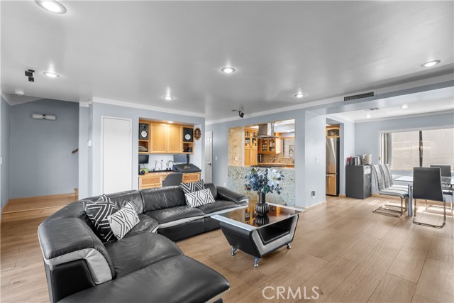 MLS #SR25228201 image #7