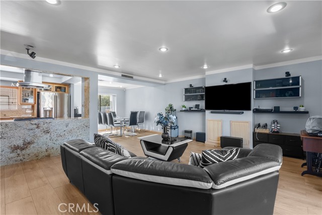 MLS #SR25228201 image #8