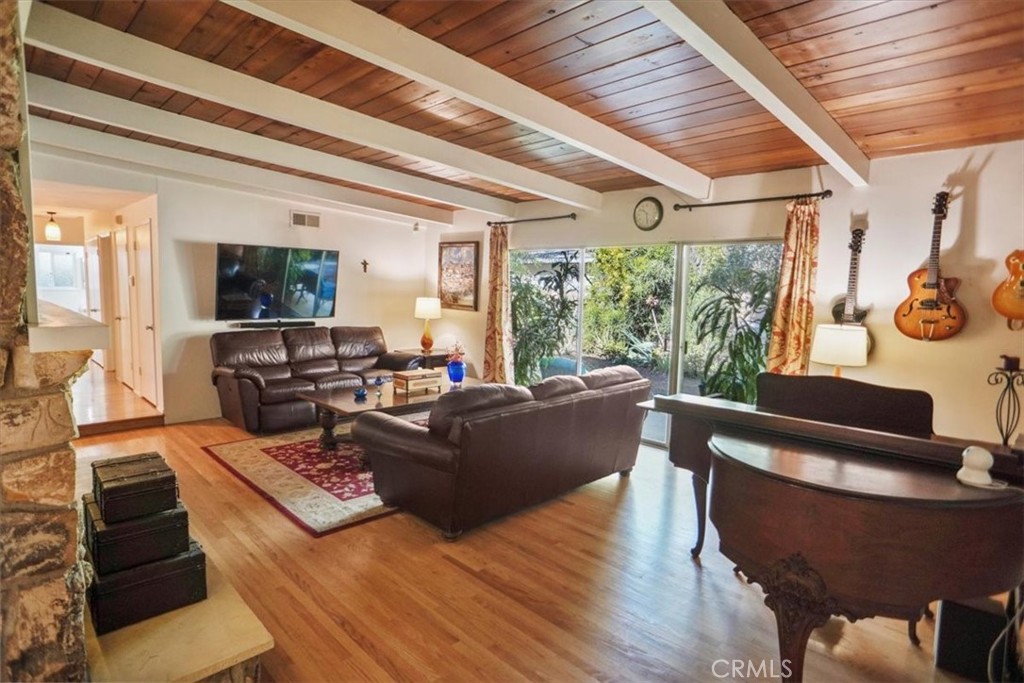 MLS #SR25228204 image #3