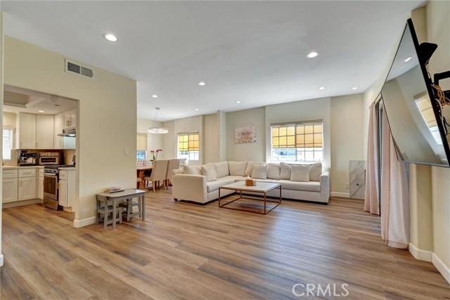 MLS #SR25228208 image #4