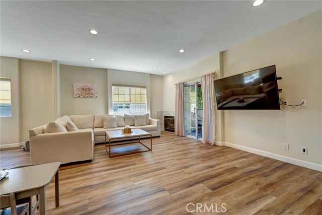 MLS #SR25228208 image #5