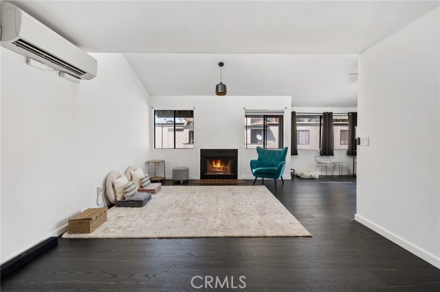 MLS #SR25228298 image #1