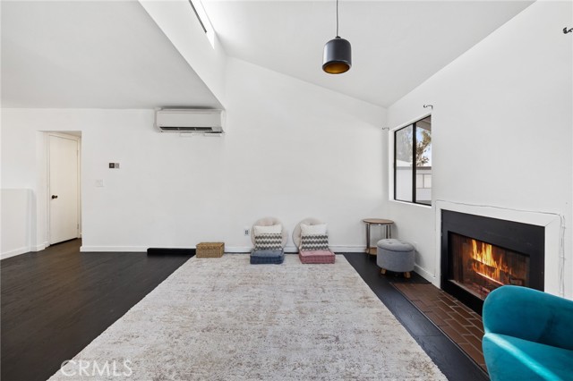 MLS #SR25228298 image #4