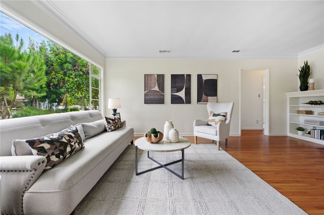 MLS #SR25228338 image #1