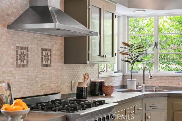 MLS #SR25228338 image #11