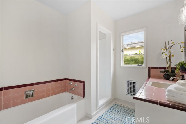 MLS #SR25228338 image #16