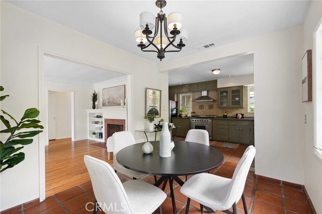 MLS #SR25228338 image #8