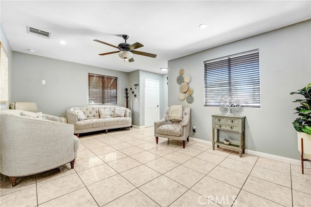 MLS #SR25228395 image #5