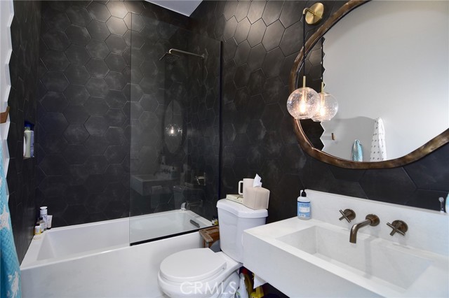 MLS #SR25228451 image #15