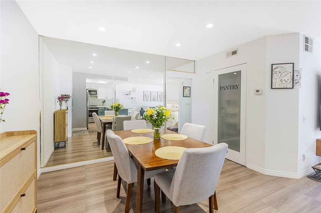 MLS #SR25228588 image #11