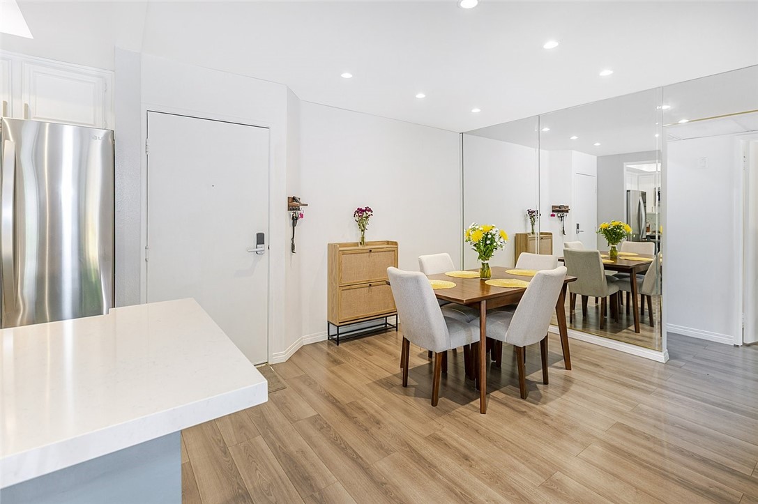 MLS #SR25228588 image #9