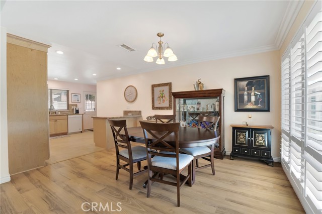 MLS #SR25228594 image #8