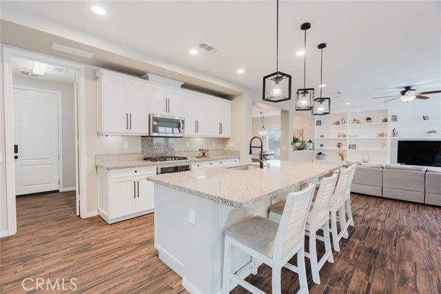 MLS #SR25228626 image #9