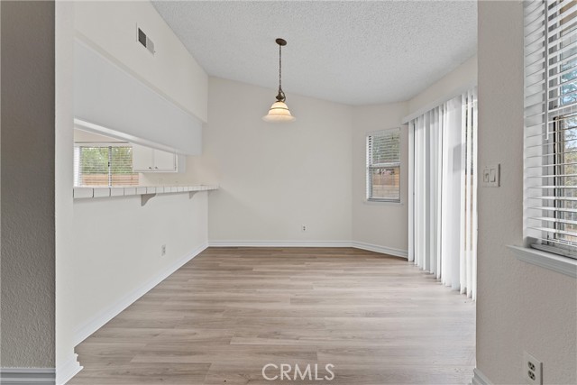 MLS #SR25228637 image #6
