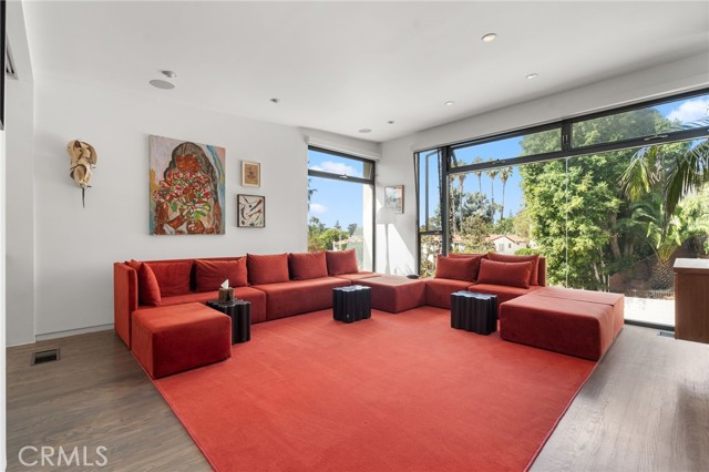 MLS #SR25228654 image #9