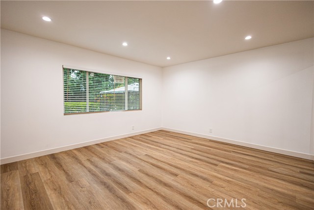 MLS #SR25063433 image #9