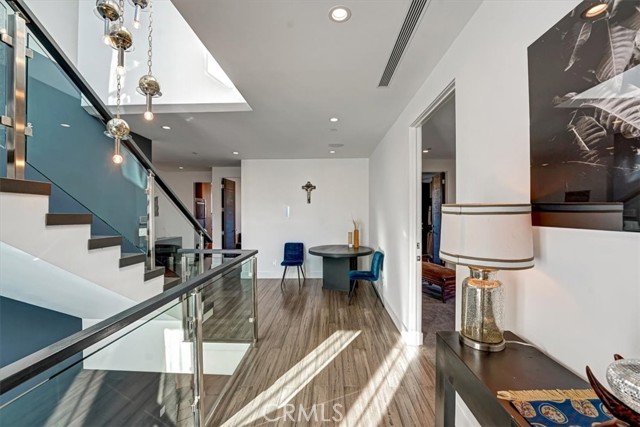 MLS #SR25228849 image #11