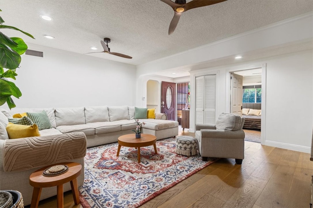 MLS #SR25228852 image #3