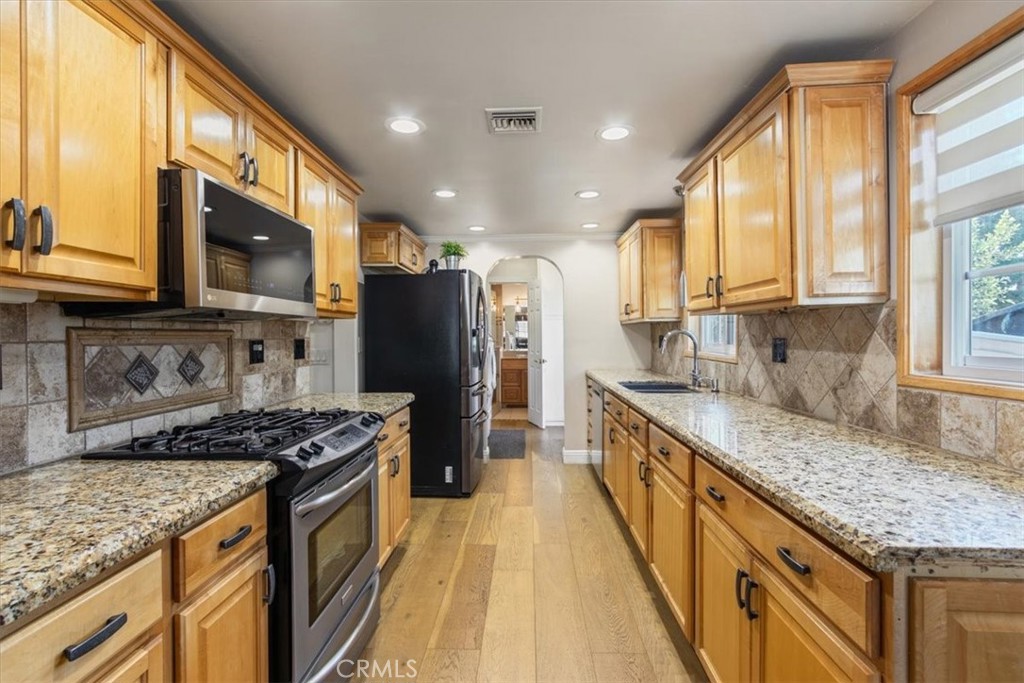 MLS #SR25228852 image #7