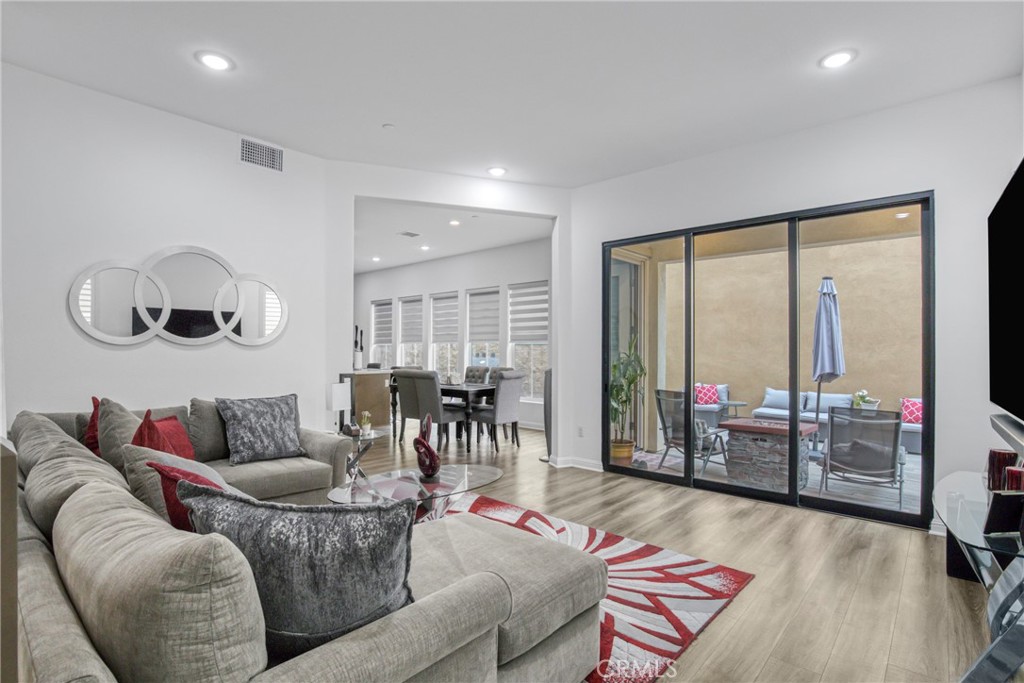 MLS #SR25228983 image #4