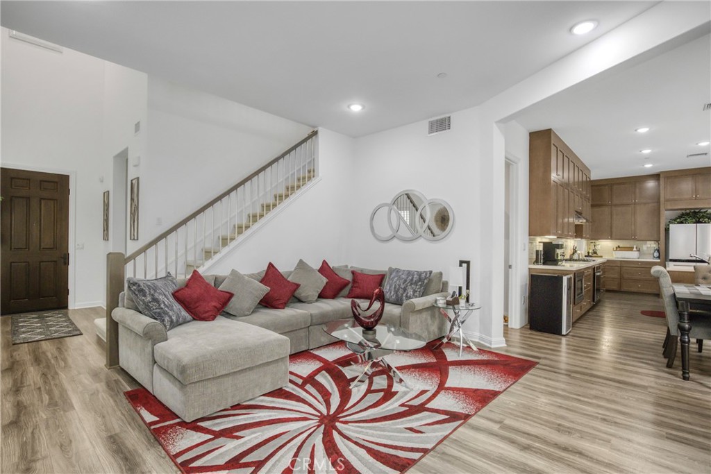 MLS #SR25228983 image #5