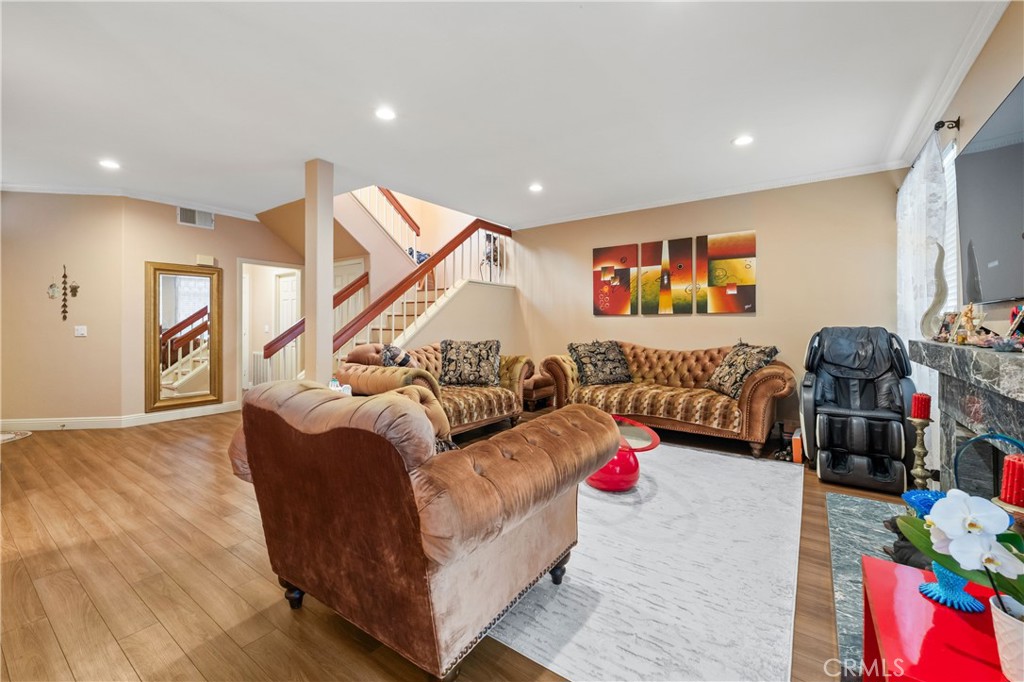 MLS #SR25229246 image #4