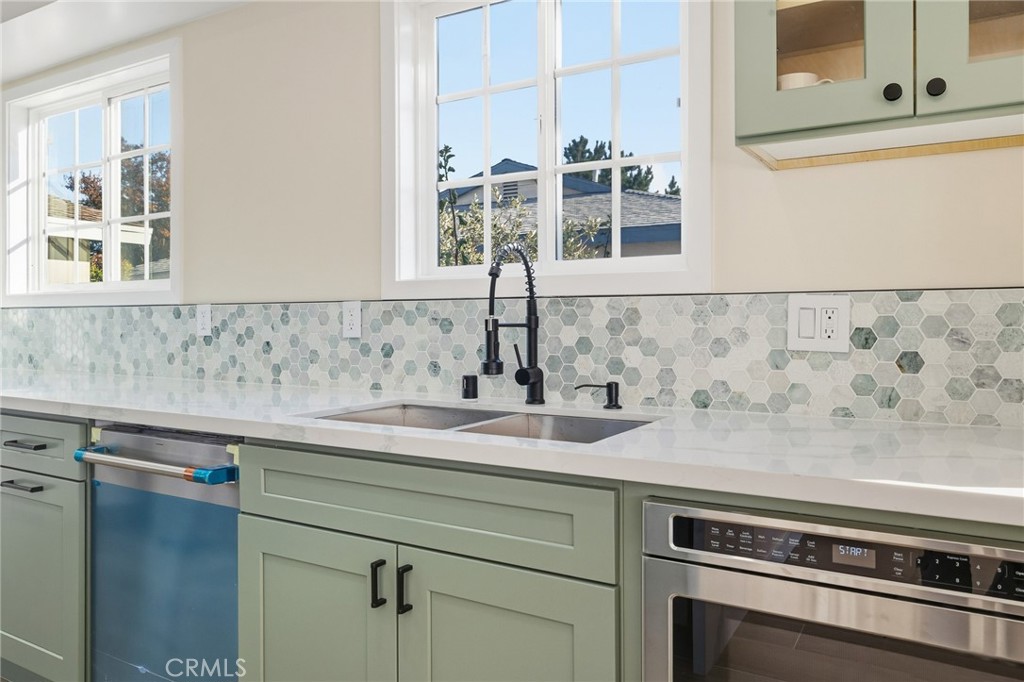 MLS #SR25229673 image #8