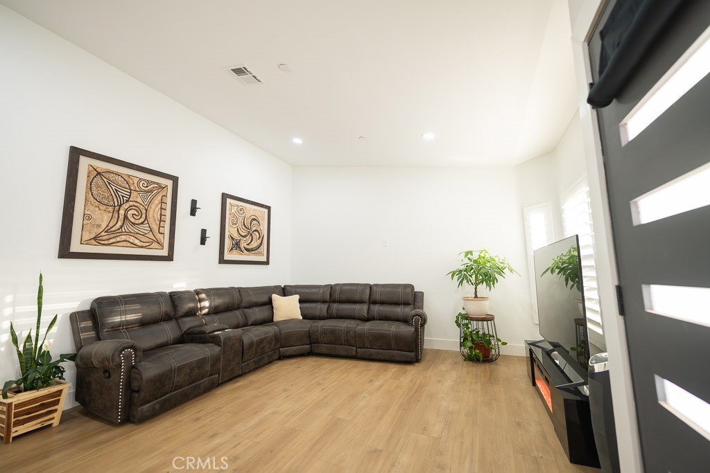 MLS #SR25229749 image #7