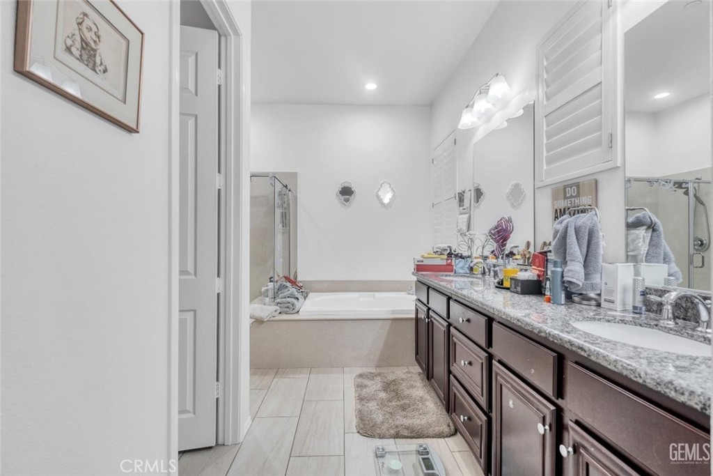 MLS #SR25230052 image #12