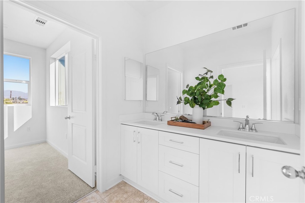 MLS #SR25230080 image #15