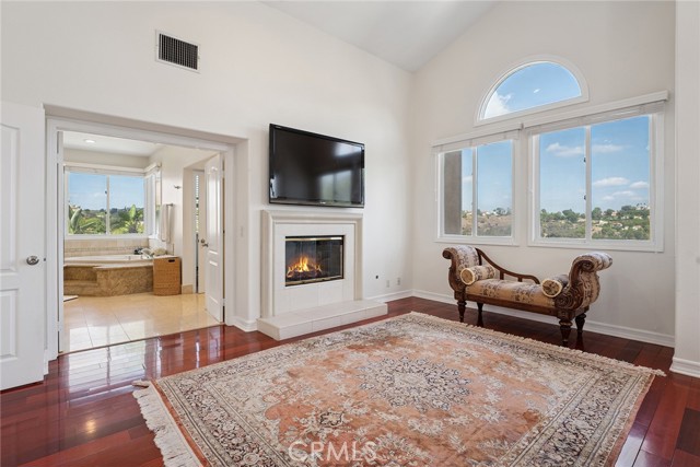 MLS #SR25230295 image #13