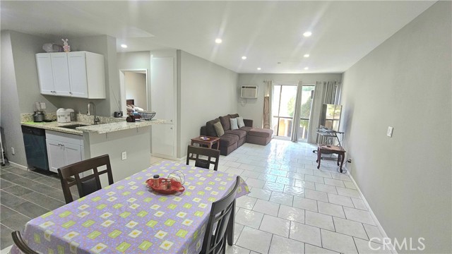 MLS #SR25230448 image #4