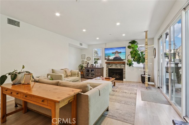 MLS #SR25230734 image #5