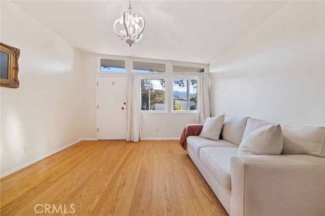 MLS #SR25230755 image #9