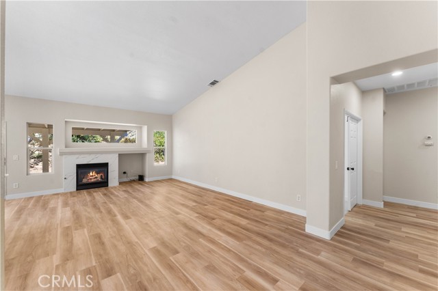 MLS #SR25230975 image #11