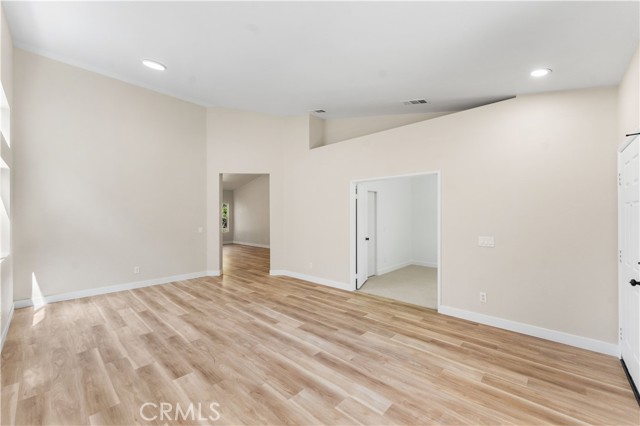 MLS #SR25230975 image #7