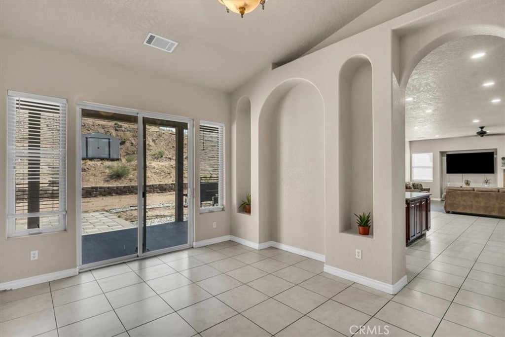 MLS #SR25230998 image #5