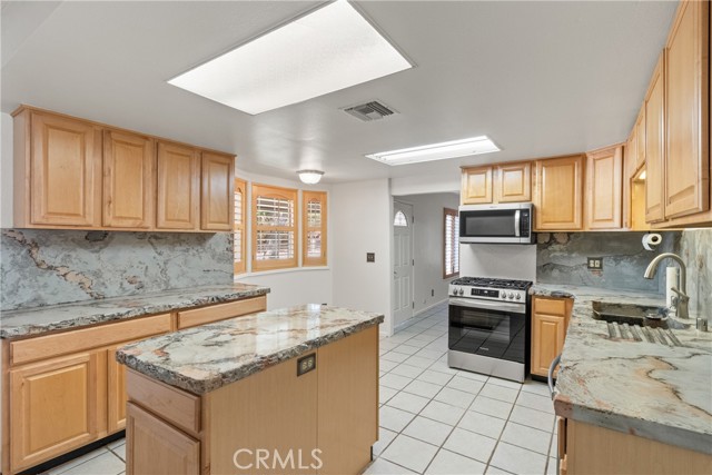 MLS #SR25231000 image #11